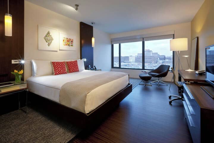 Room 12 of 33