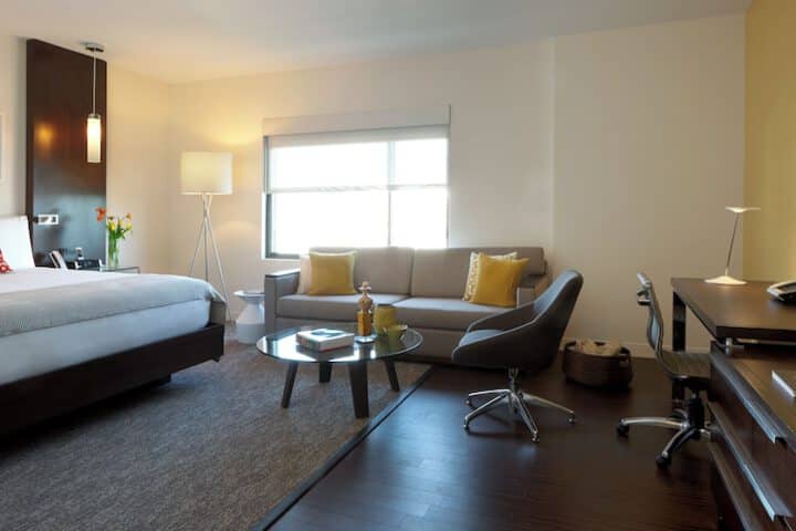 Room 9 of 33